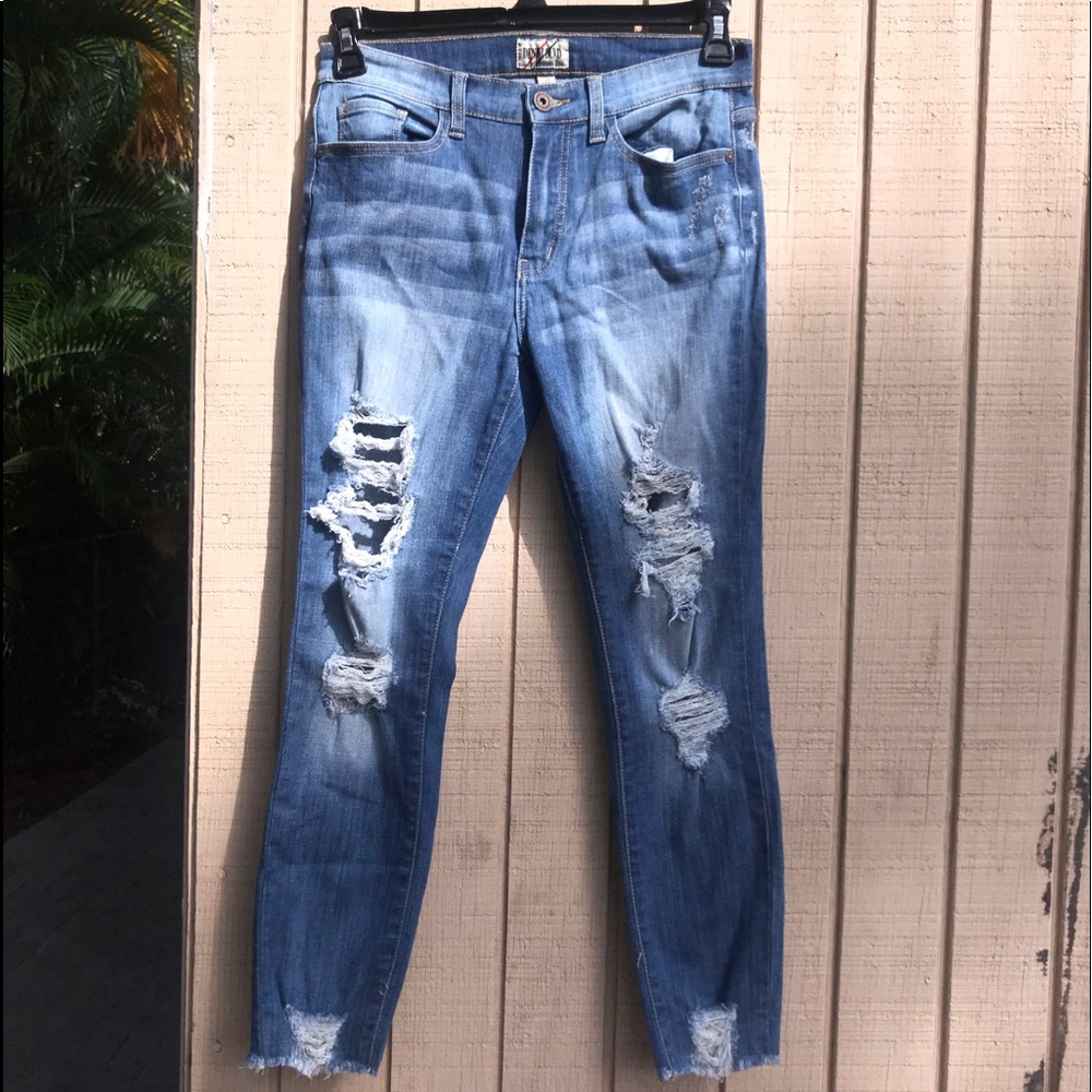 Comfortable ripped jeans
